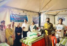 बारिश के बीच चारधाम यात्रियों की सुविधाओं का जायजा लेने ट्रांजिट कैंप पहुंचे नगर आयुक्त गोपाल राम बिनवाल